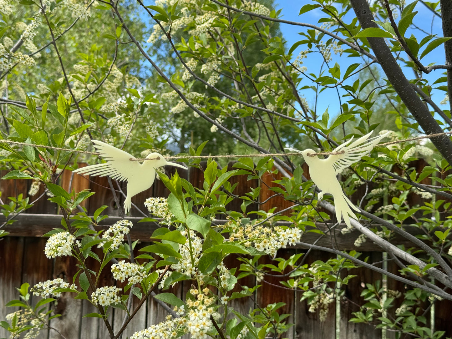 The Outdoor Hummingbird Garland