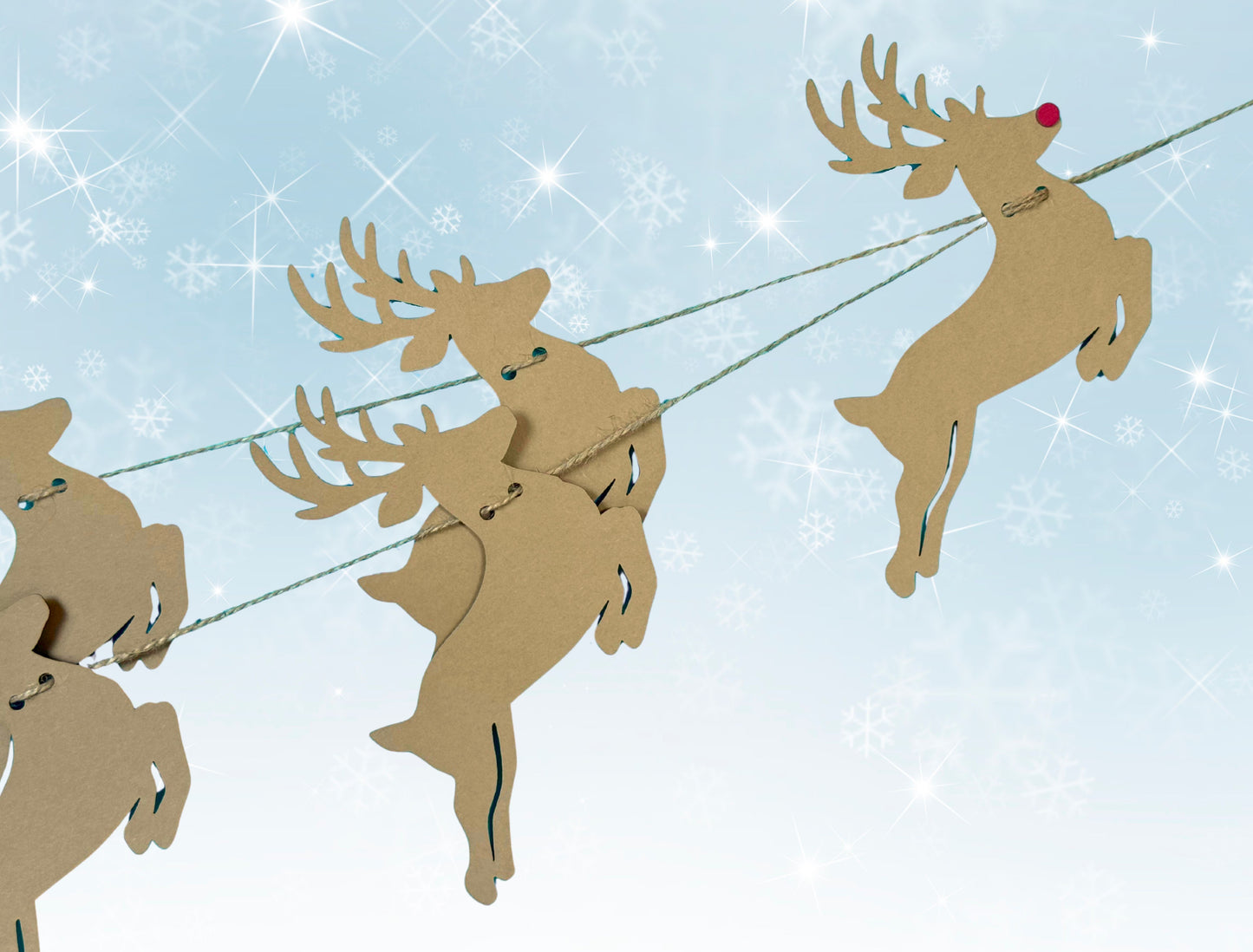 The Santa Sleigh and Reindeer Garland